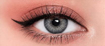 Smooth Eyeliner Liquid Pen with long-lasting wear and no smudging